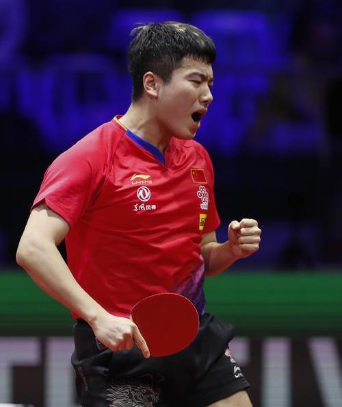 葡萄牙名宿:马拉多纳和梅西更有天赋,但C罗是最全面的球员.