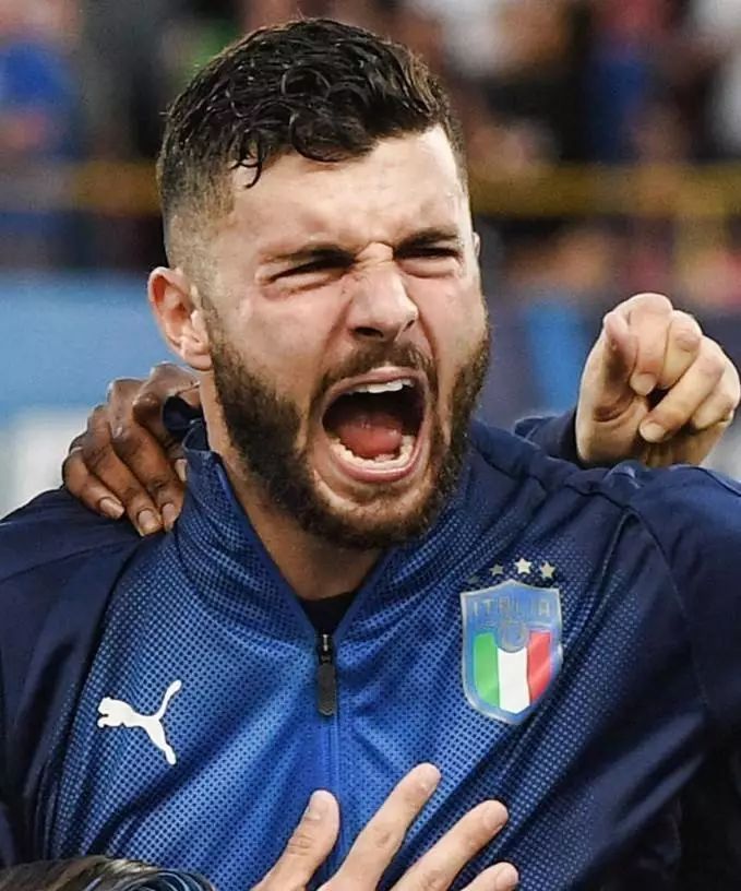 投票力压胡明轩郭艾伦！CBA探花秀携手徐杰当选第一周南区前2名