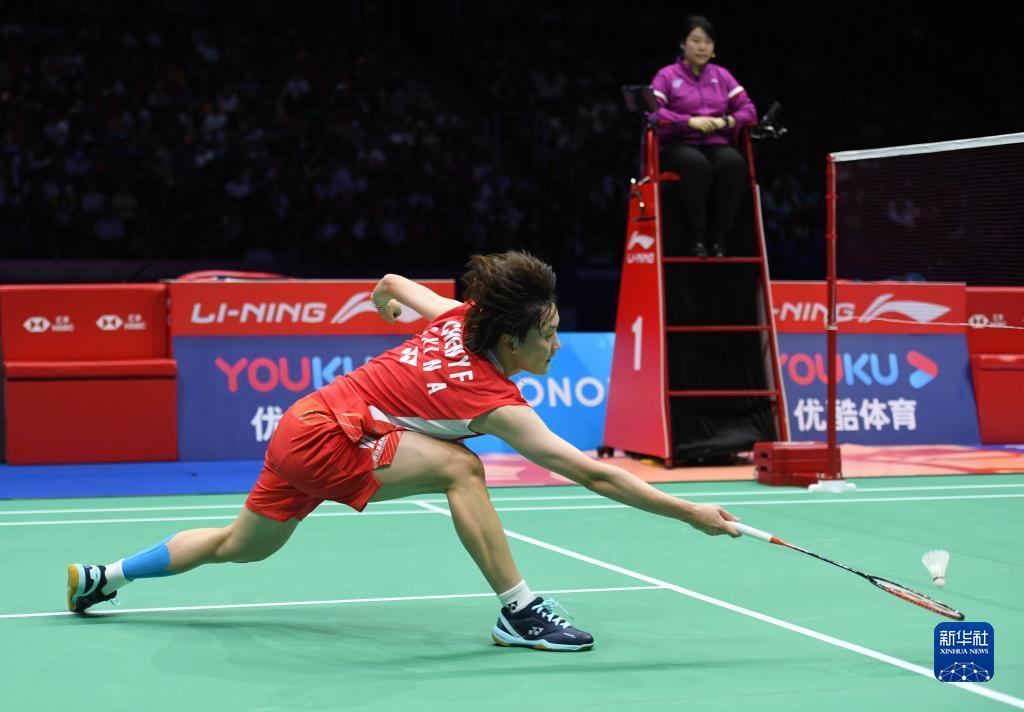 而是一套正 而是一套正